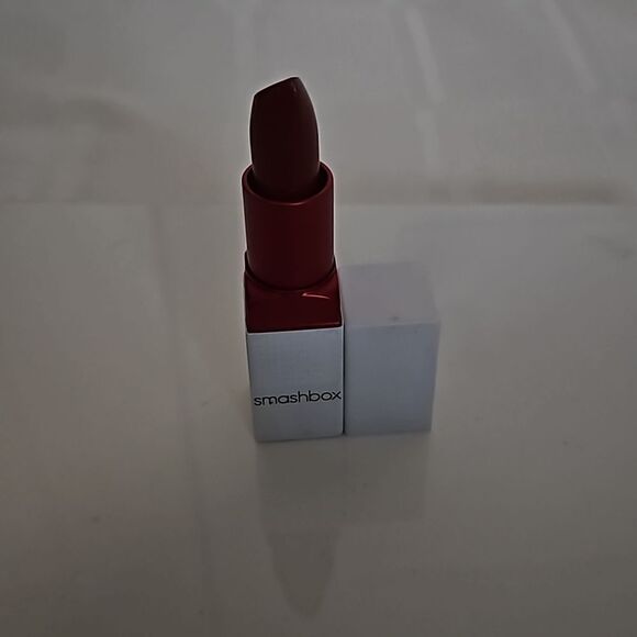 Smashbox lipstick Disorderly Burgundy - Picture 13 of 16